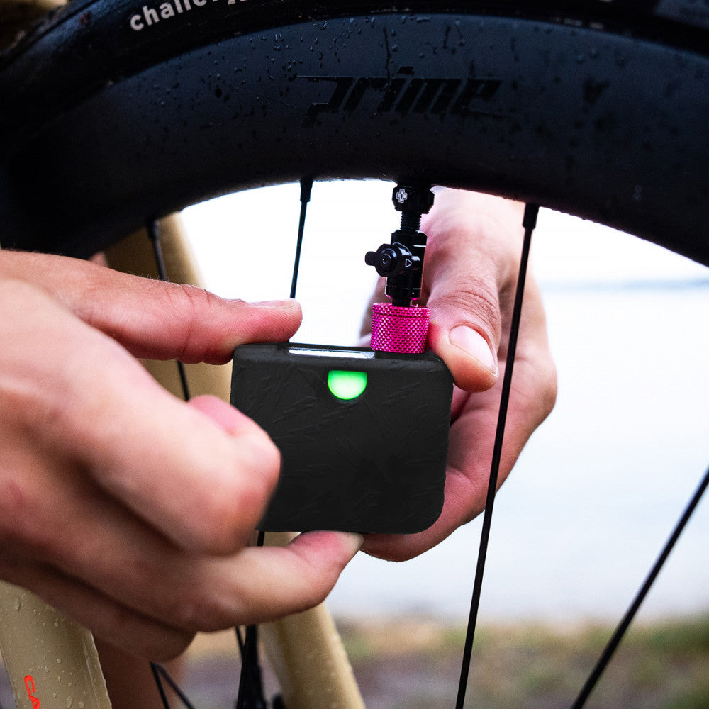 MUC-OFF AIRMACH Mini Electric Inflator Pump