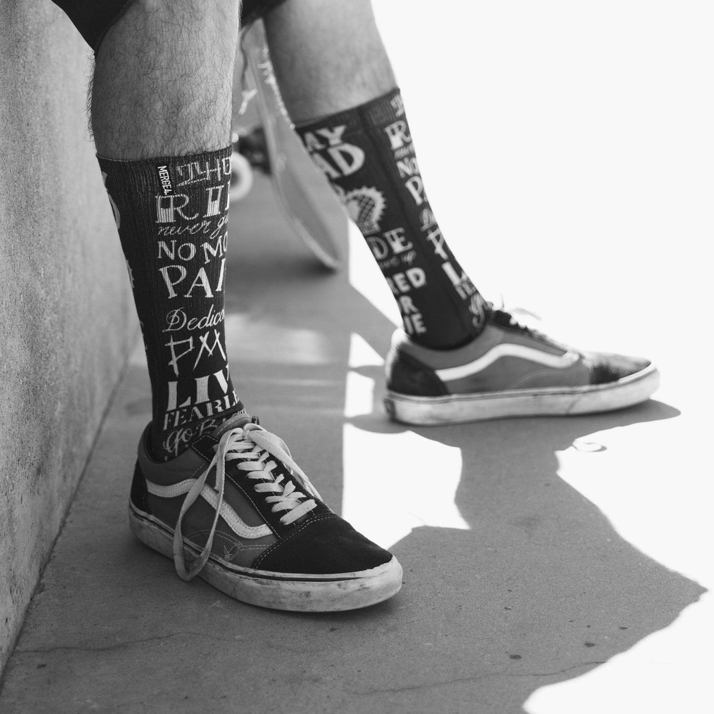 MERGE4 RICK THORNE STAR RAD Socks