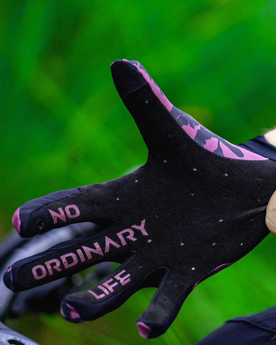 DHARCO TRAIL Gloves Purple/Black