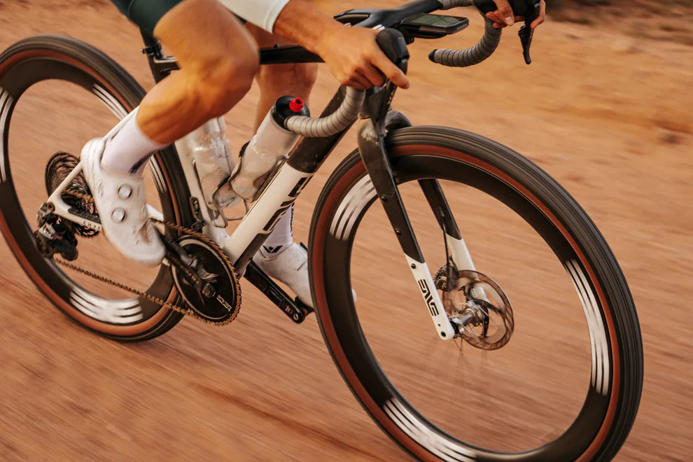 Front wheel ENVE G SES 4.5 PROTubeless Ready (Center Lock) White