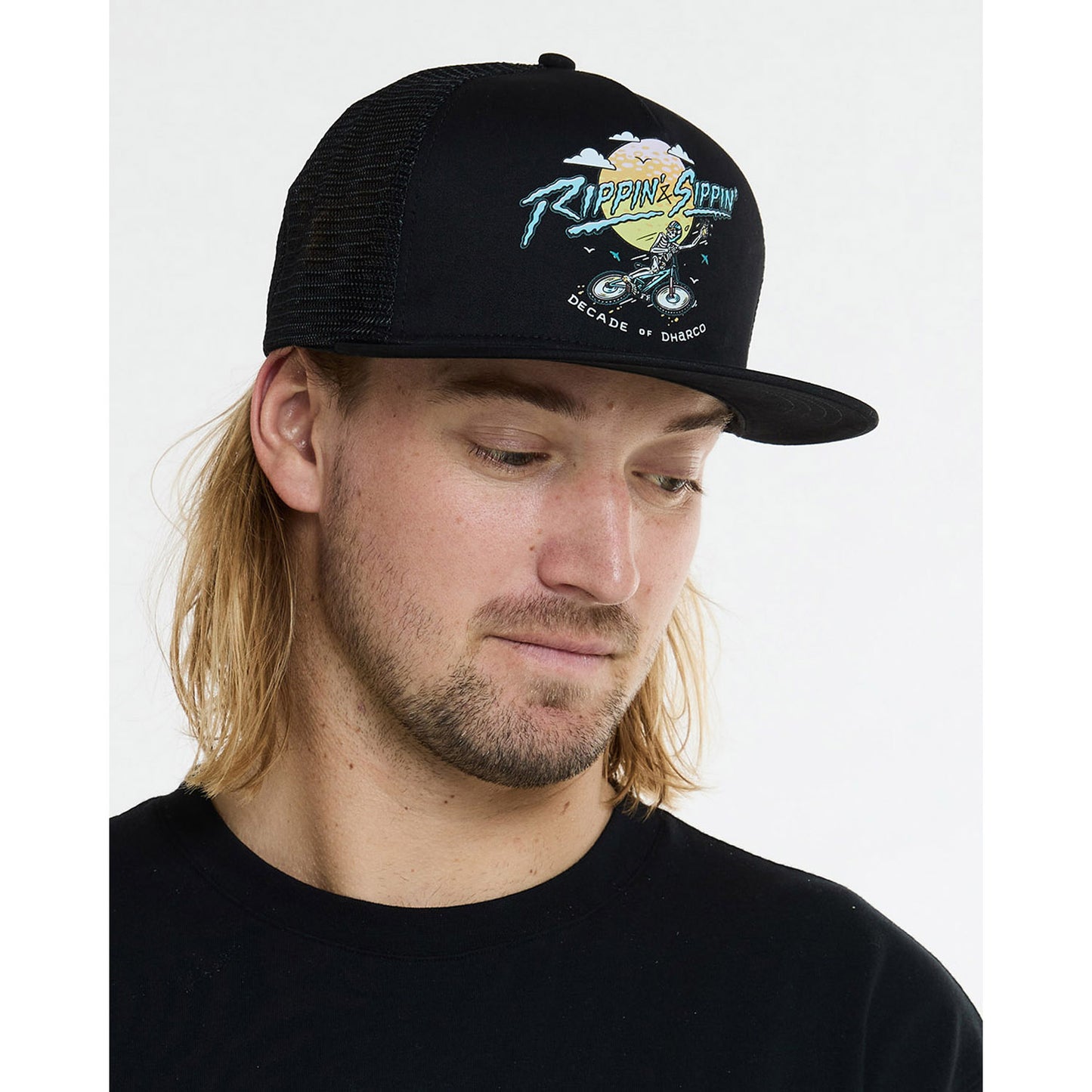 DHARCO FLAT BRIM TRUCKER RIPPIN AND SIPPIN Cap Black