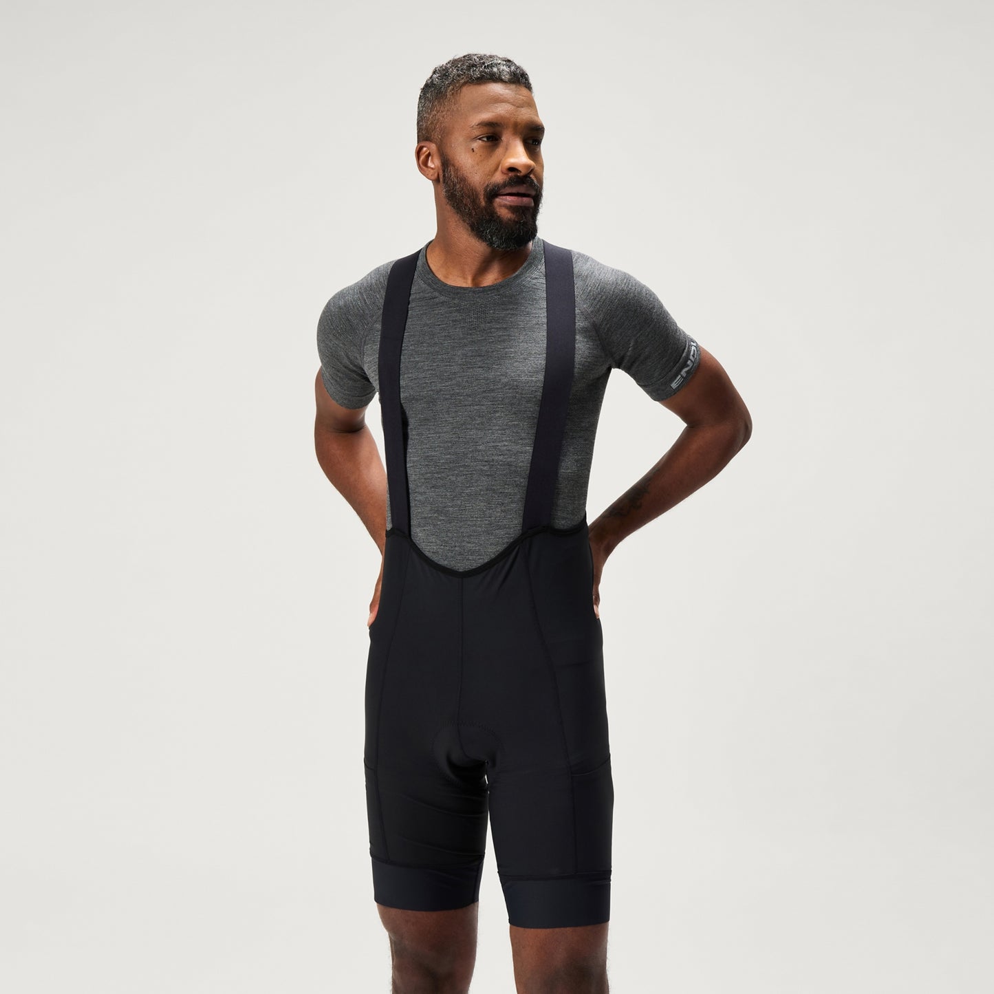 ENDURA LOOP Bib Short Black 2025