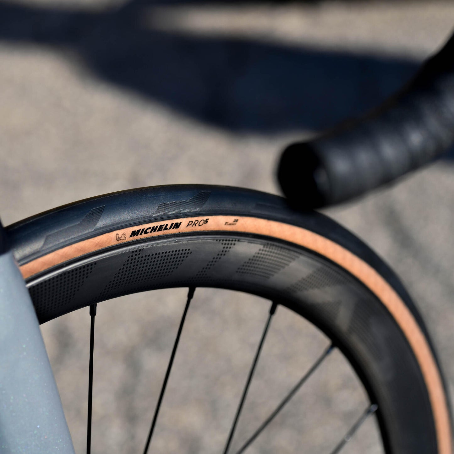MICHELIN PRO 5 Competition Line 700c Tubeless Ready Classic Beige tire