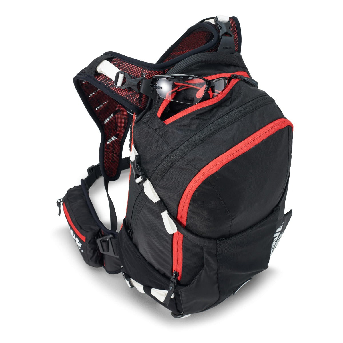 USWE FLOW 16 L Backpack with Integrated Dorsal Black/Red