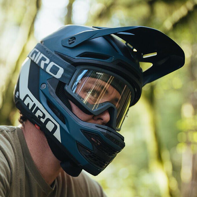 Headset MTB GIRO INSURGENT MIPS SPHERICAL Black