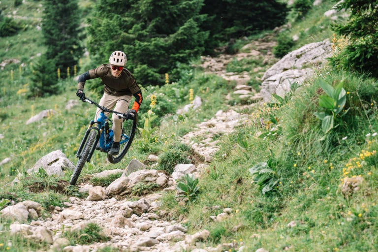 MAVIC MVS SHIELD PHOTOCHROMIC Glasses Black Red Photochromic Lens