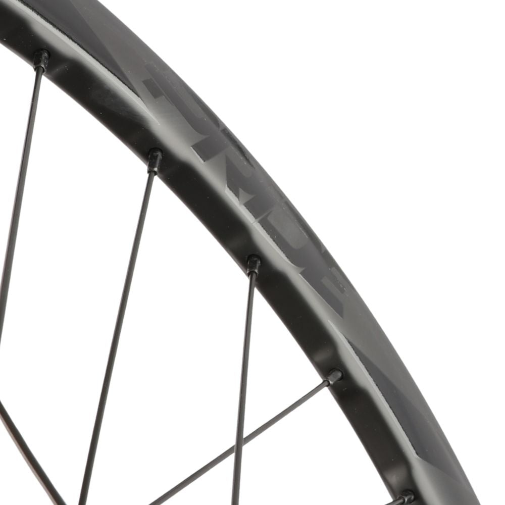 PRIDE 20" (451mm) Carbon Wave Matt White Fusion Disc Axes 10/10mm Wheel Set Black/White