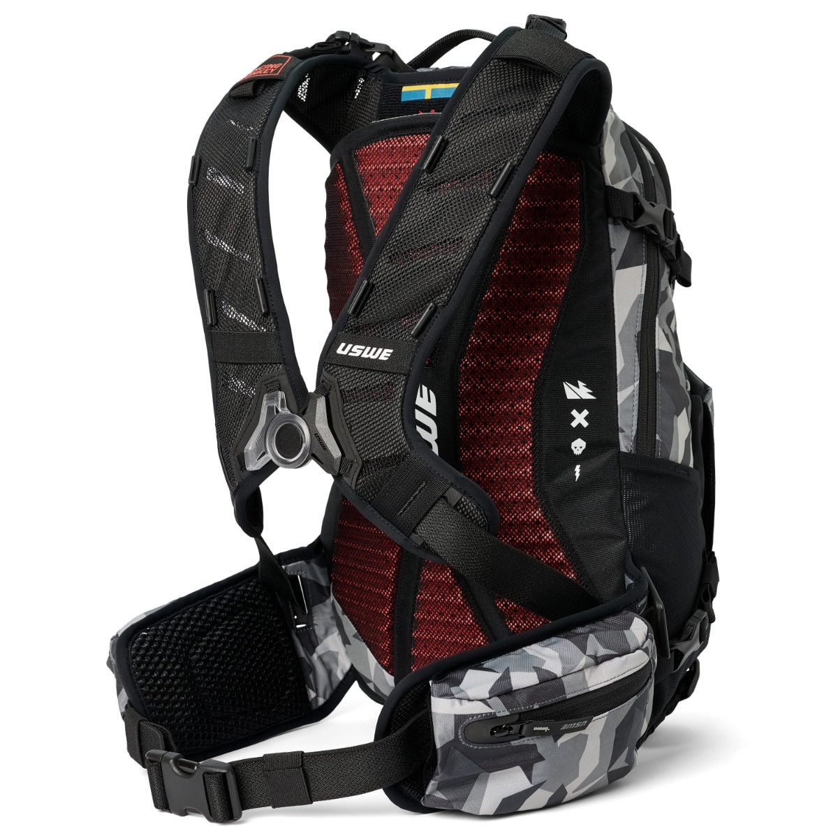 USWE SHRED 16 L Camo Backpack