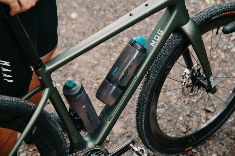 ACCESSORIES - Bottle and Bottle Cage Kit