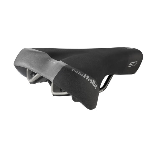 ST 3 S1 saddle - 3/4 view