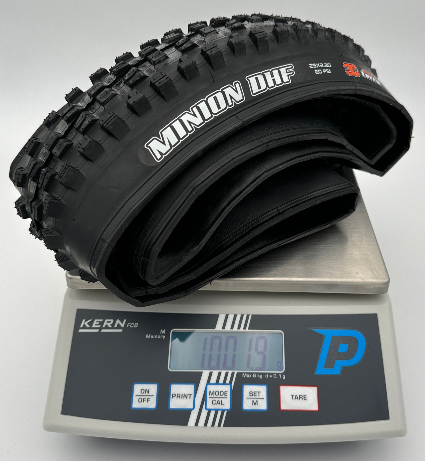 MAXXIS MINION DHF 29x2.30 Exo 3C MaxxTerra Tubeless Ready Soft Black tire