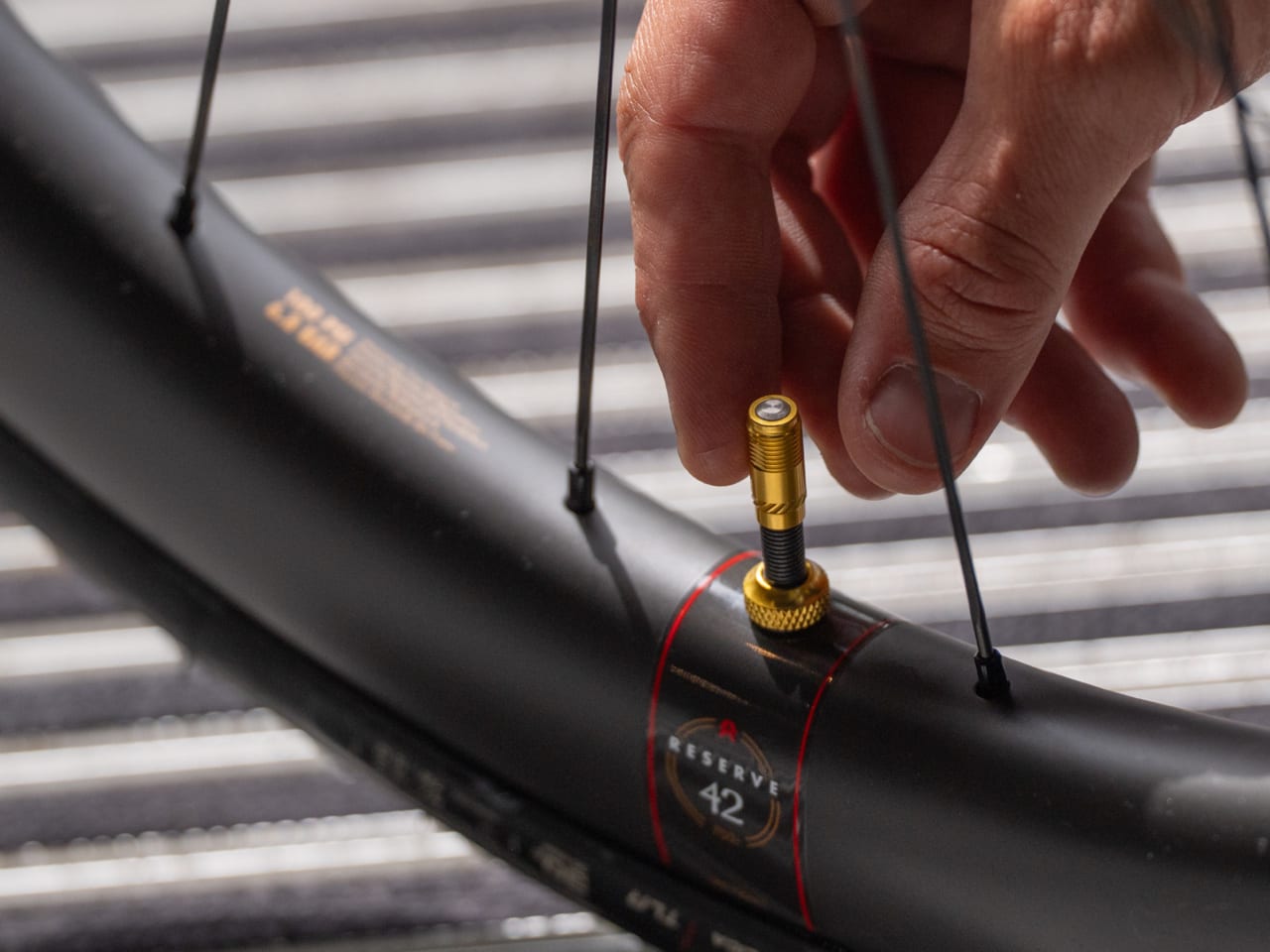 Set of 2 BBB CORE CAP Valve Tips with Gold Nuts