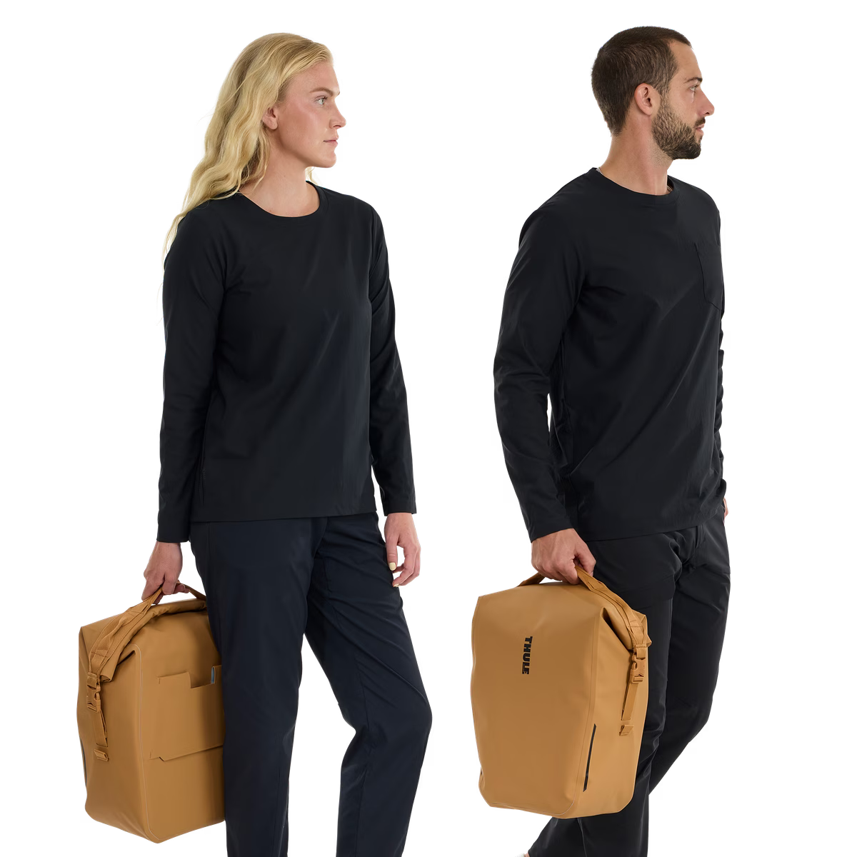 Pair of THULE SHIELD 22 L Carrier Bags Orange