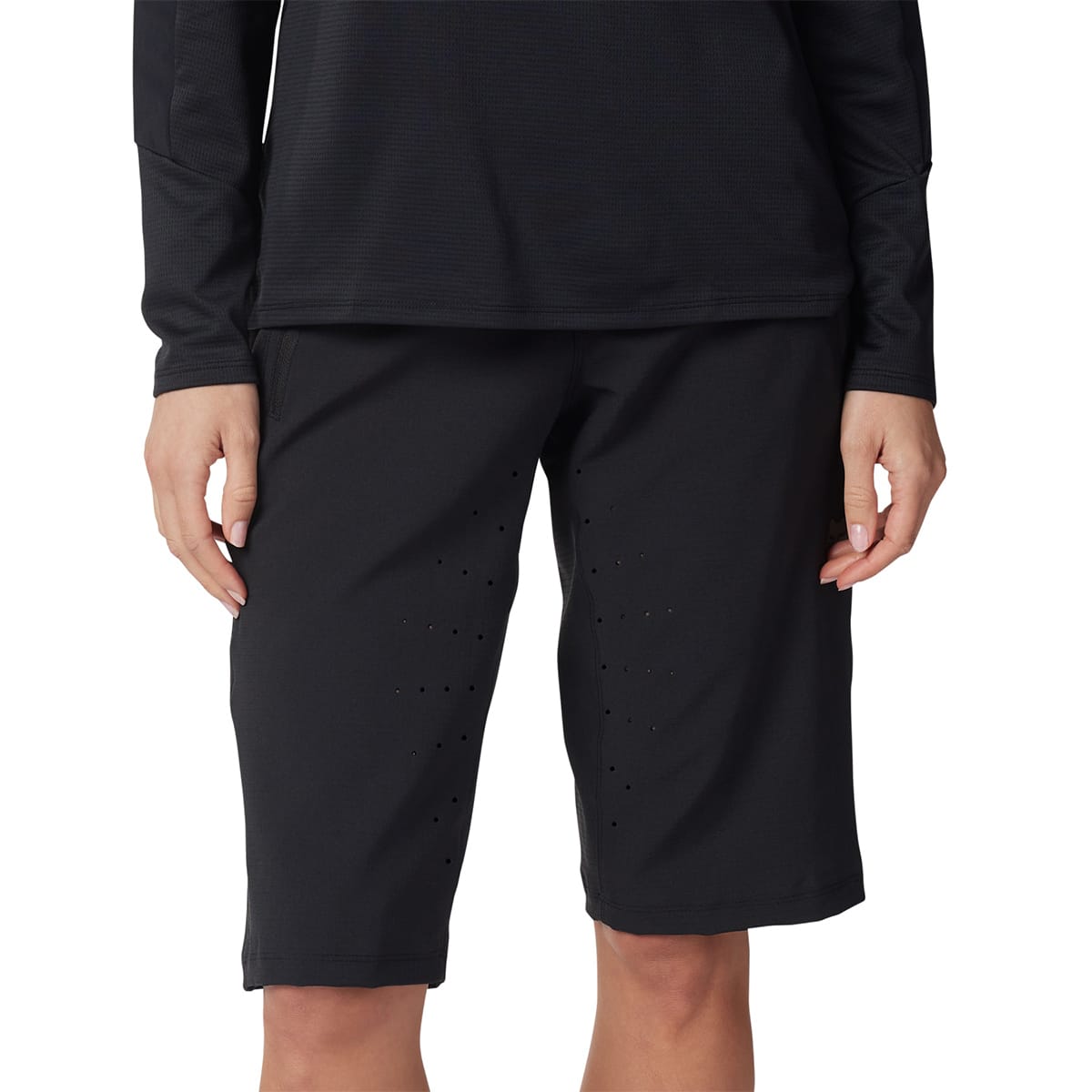 FOX DEFEND Women's Short Black