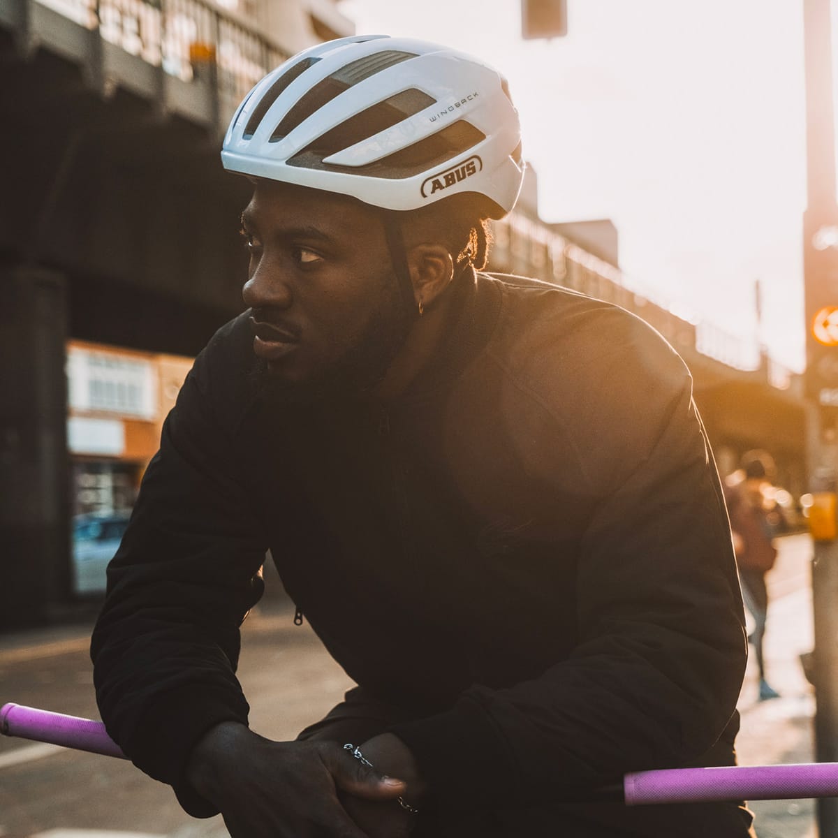 ABUS WINGBACK Road Helmet White