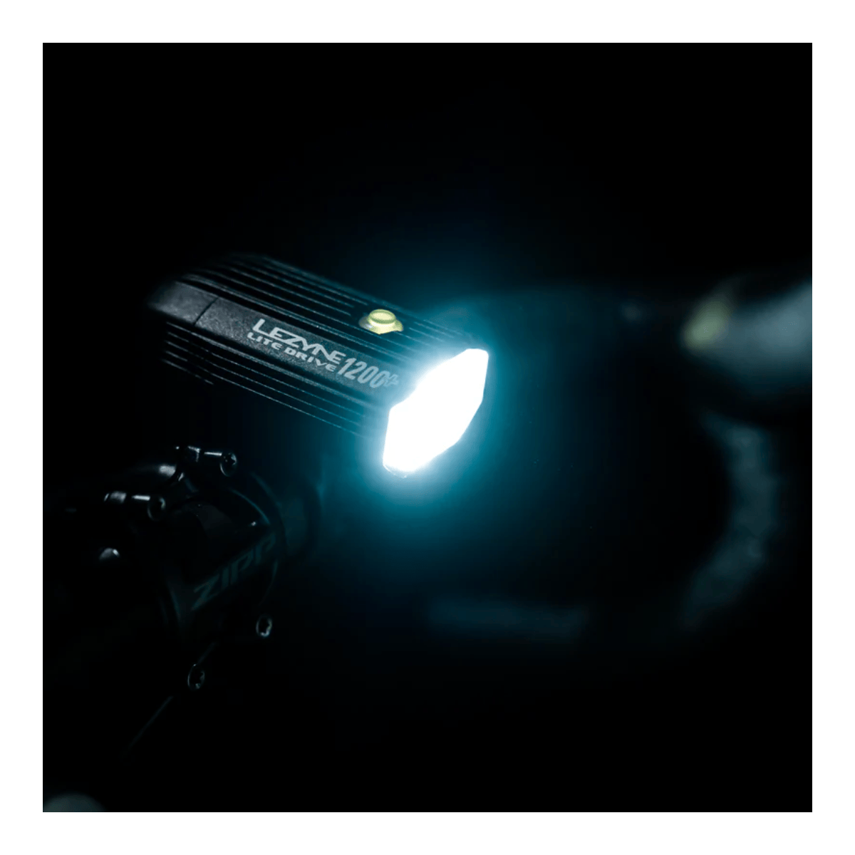 Front lighting LEZYNE LITE DRIVE 1200+ Black