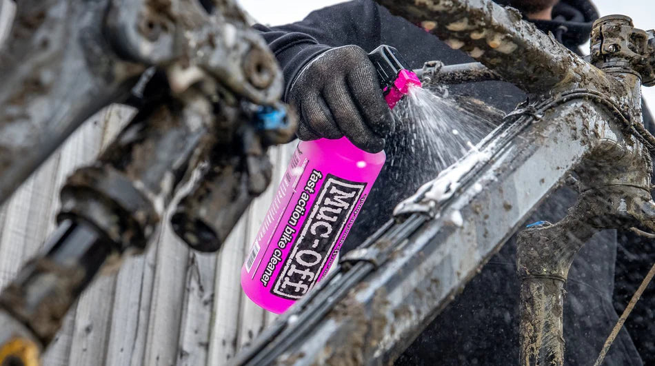 MUC-OFF Cleaning Kit (8 pieces)