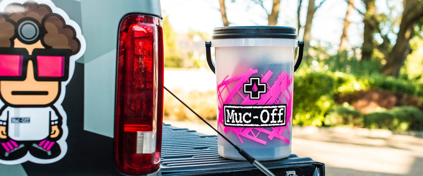 Maintenance Kit MUC-OFF BUCKET KIT