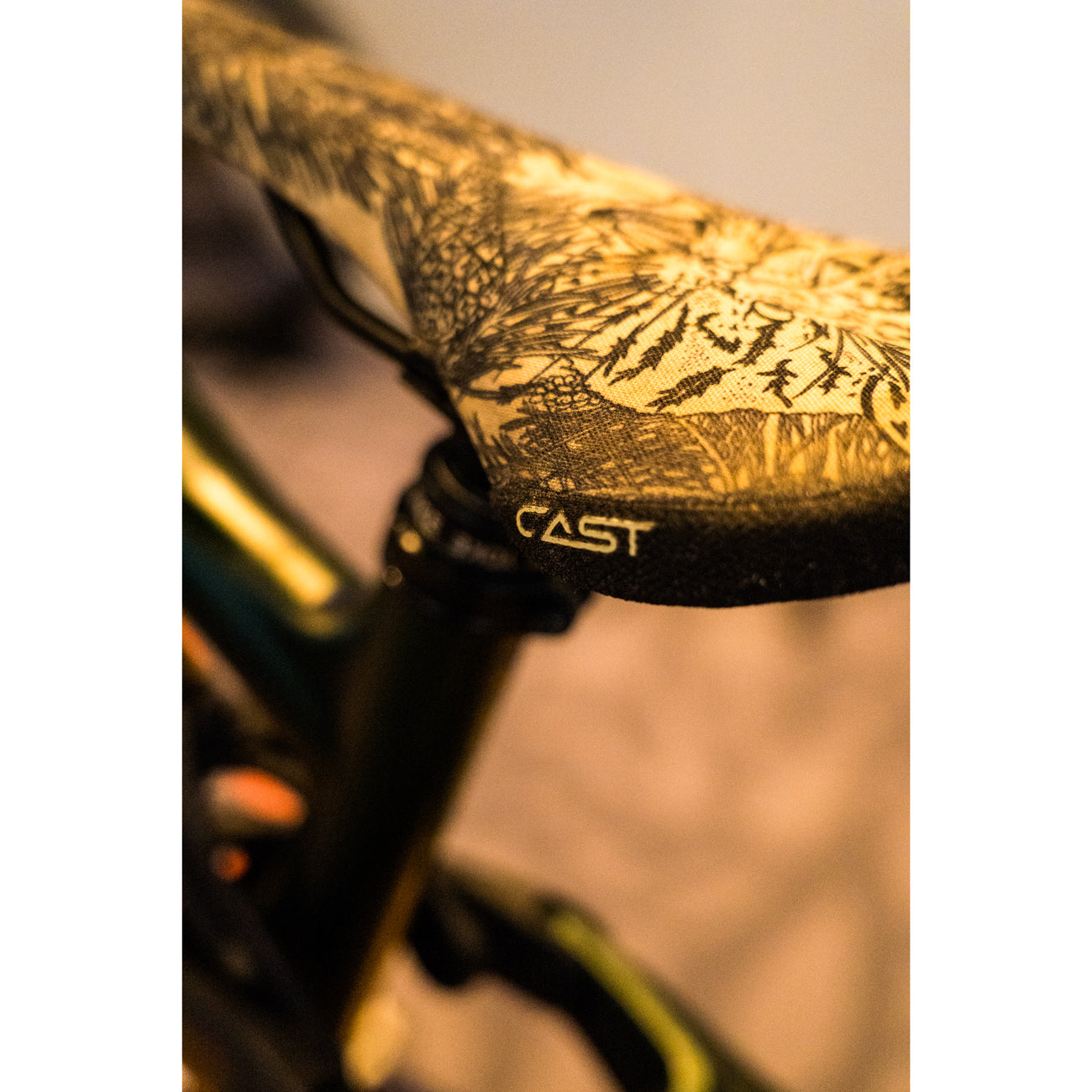 CAST SCOTTISH WILDCAT Kriss Kyle Signature Rails Lux Alloy saddle