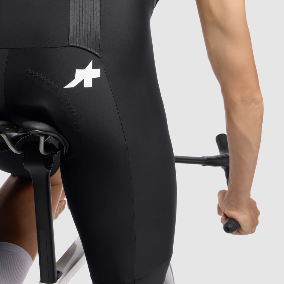 ASSOS MILLE GT S11 Black Bib Short