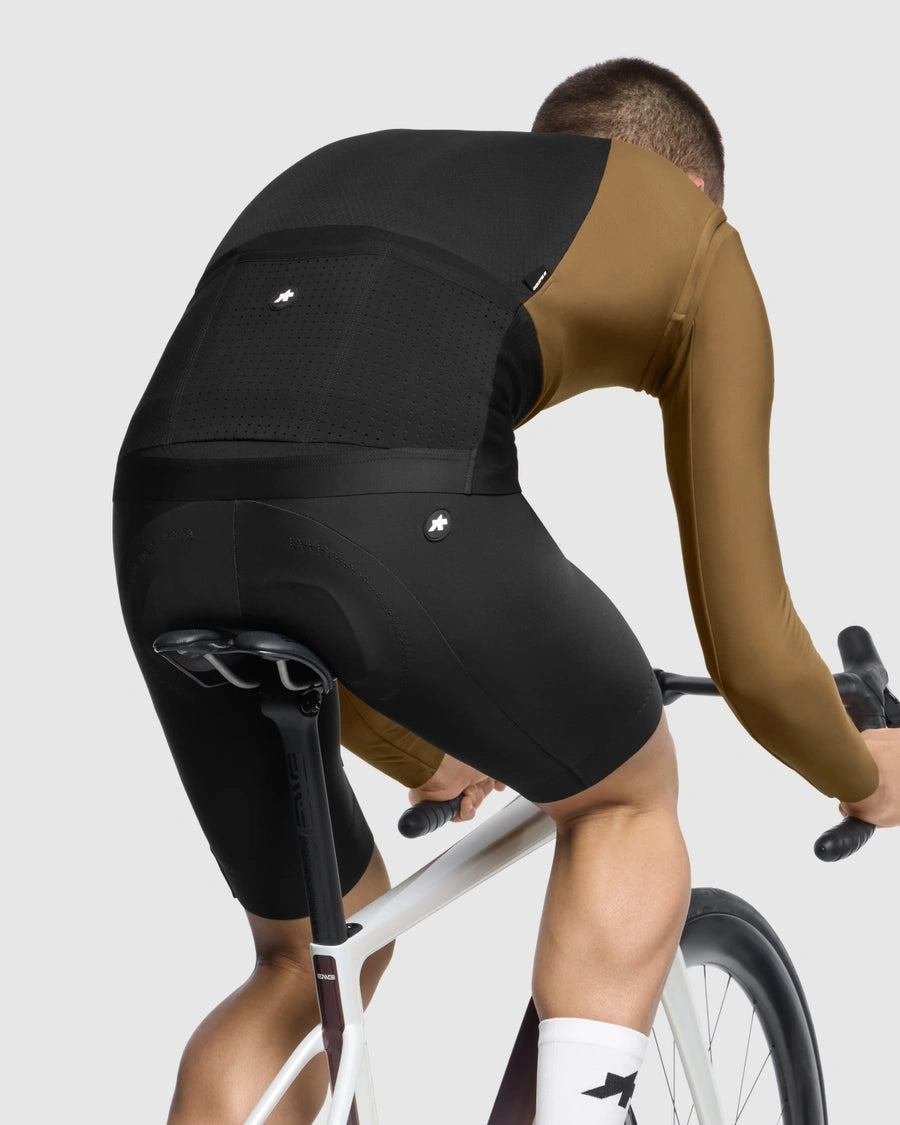 ASSOS EQUIPE R SPRING FALL S11 Jupiter Gold Sleeveless Jacket