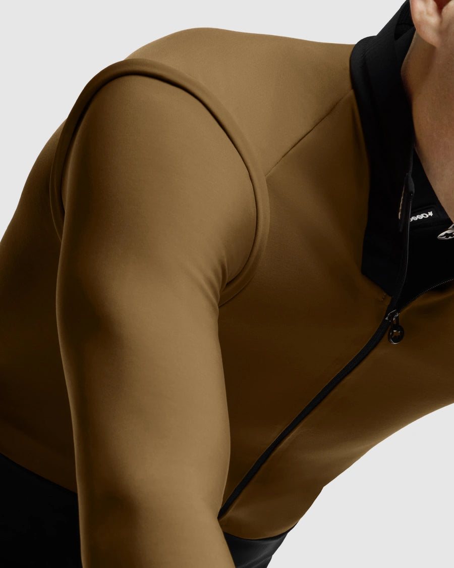 ASSOS EQUIPE R SPRING FALL S11 Jupiter Gold Sleeveless Jacket