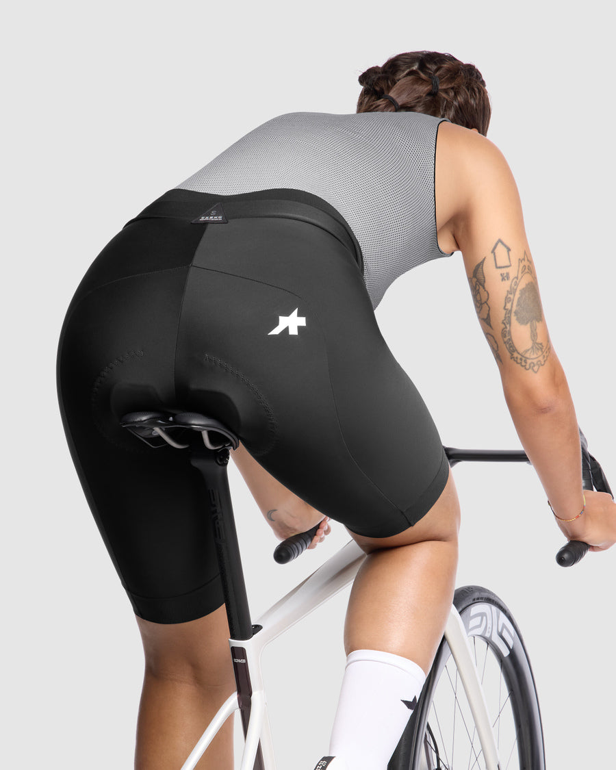 ASSOS UMA GT HALF S11 Women's long thigh boots Black