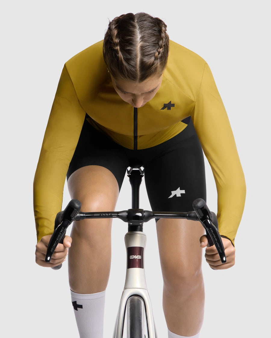 ASSOS UMA GT WIND S11 Women's Golden Yellow Jacket
