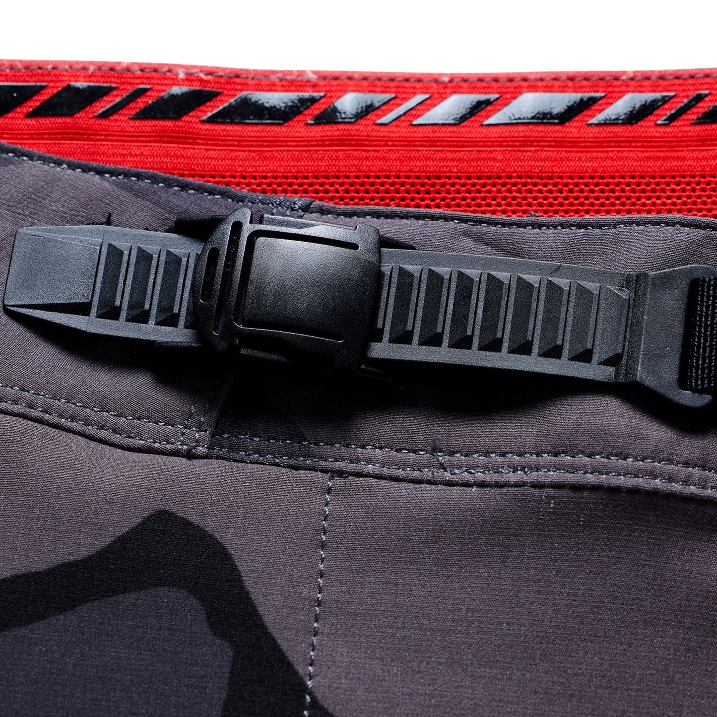 TROY LEE DESINS SKYLINE PRO FLOW CAMO Carbon pants