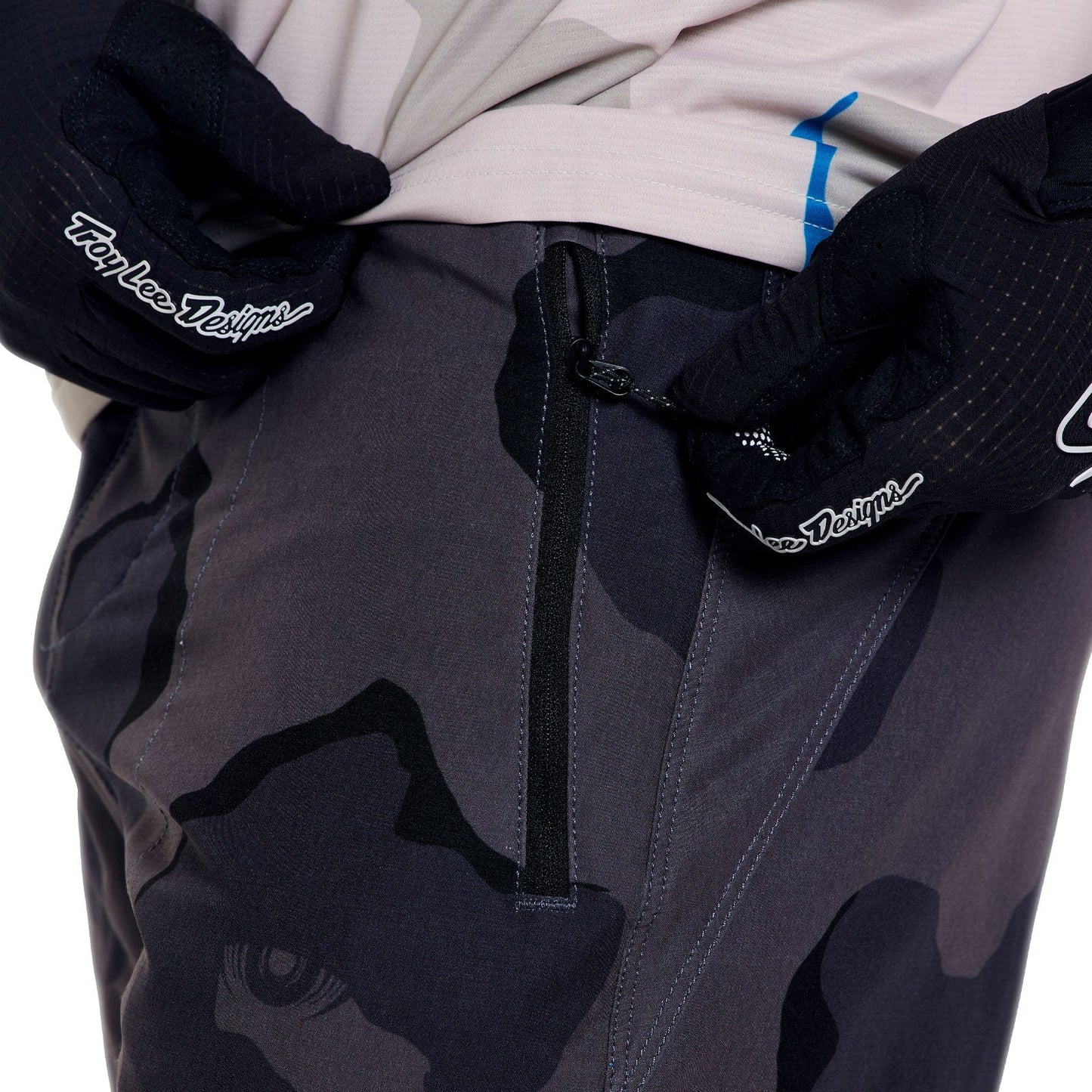 TROY LEE DESIGNS SKYLINE PRO FLOW CAMO Carbon Shorts with Liner BN3TH