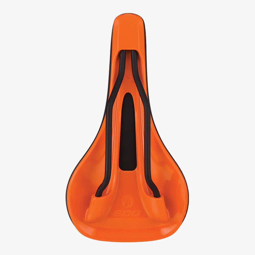 Saddle SDG BEL-AIR V3 MAX Rails Lux-Alloy Black/Orange