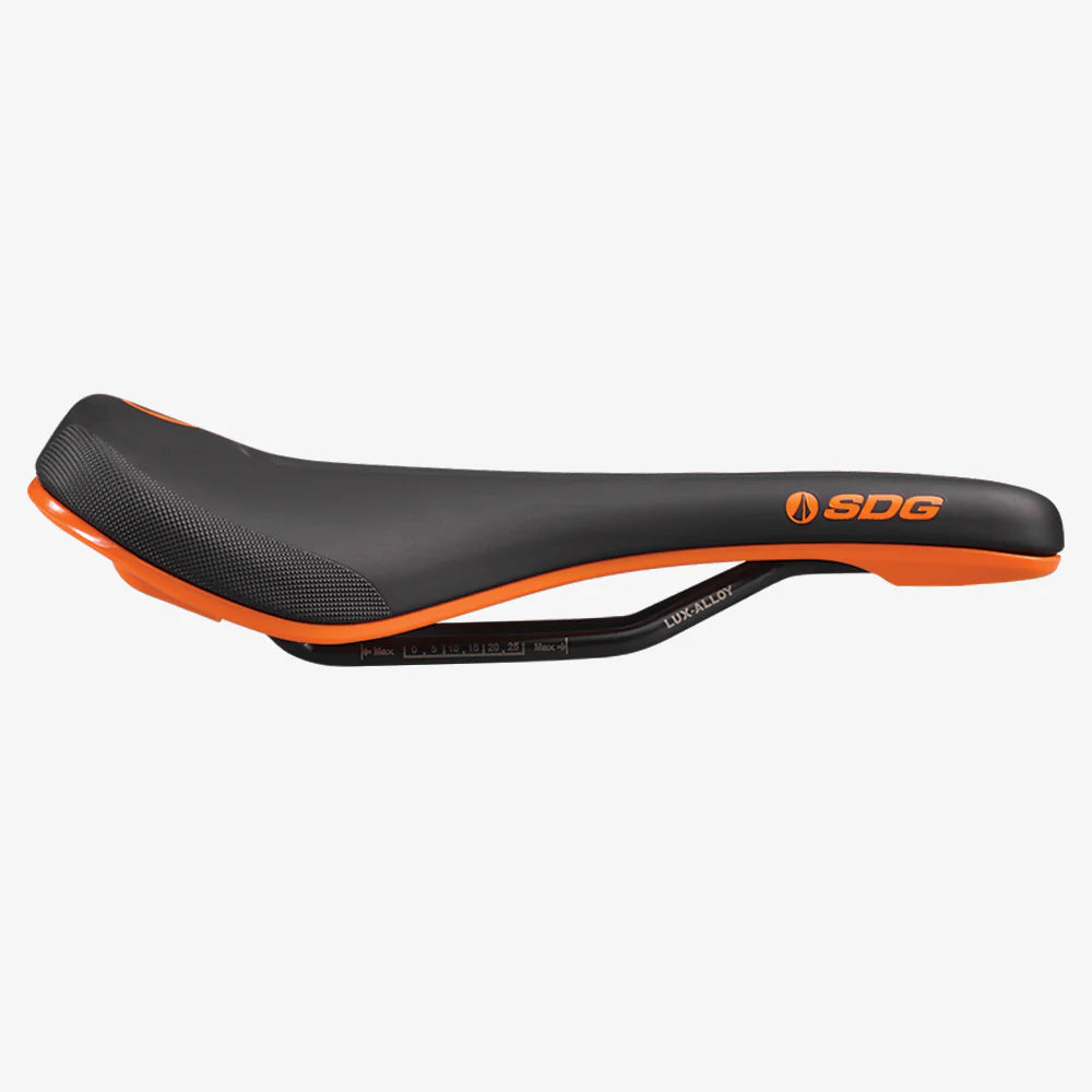 Saddle SDG BEL-AIR V3 MAX Rails Lux-Alloy Black/Orange