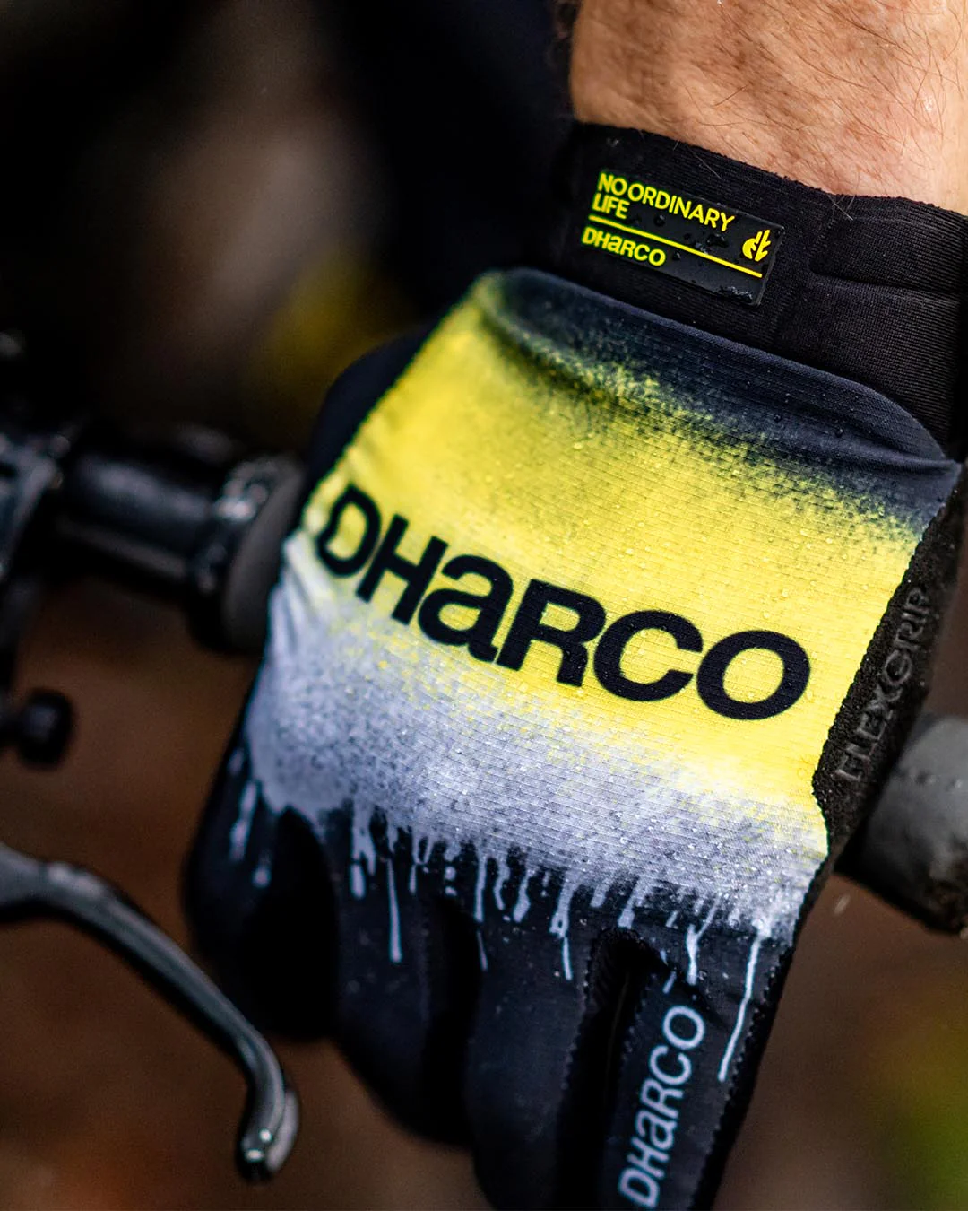 DHARCO RACE ACID RAIN Gloves Black/Yellow