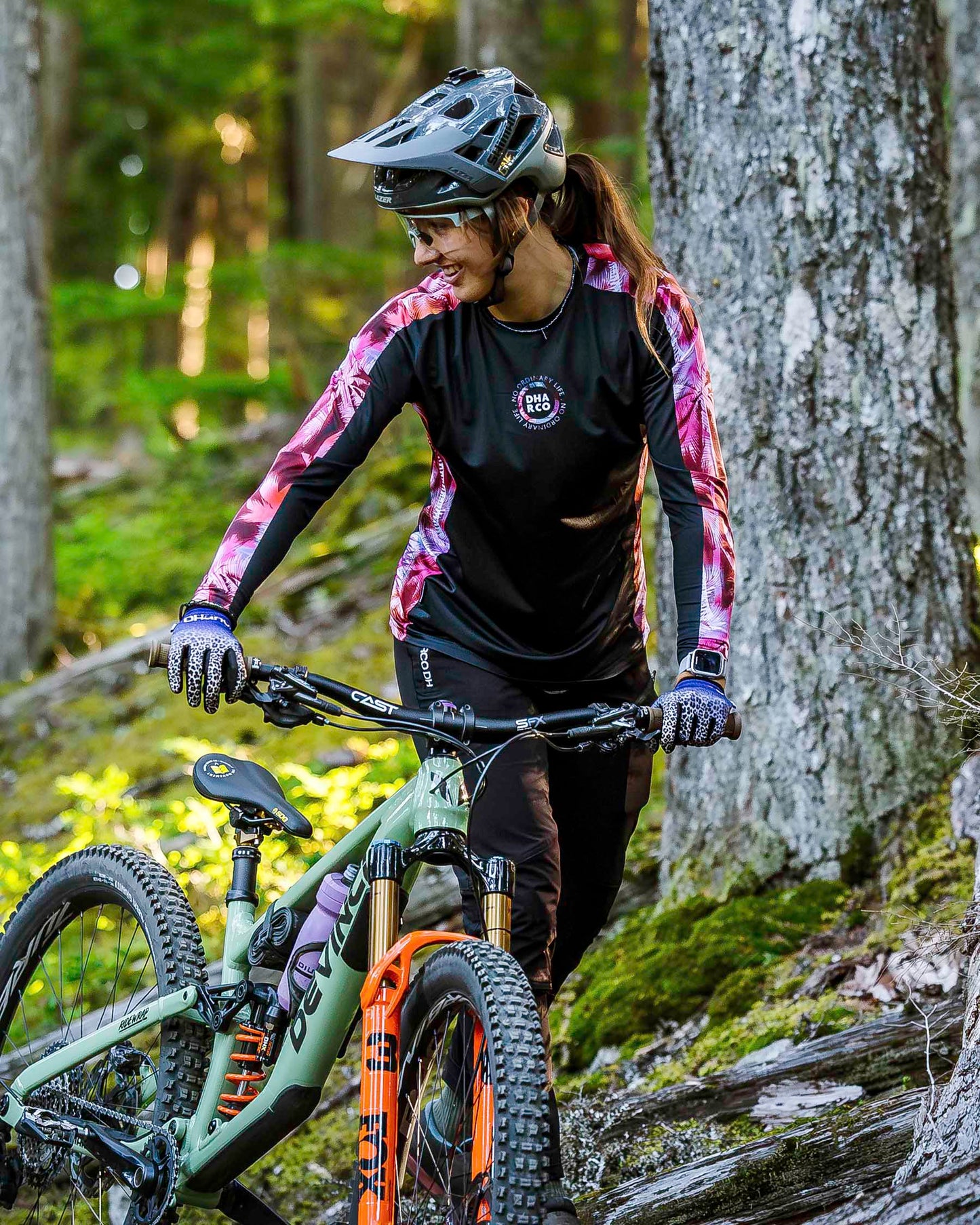 Women's DHARCO RACE NEBULA Long Sleeve Jersey Black/Pink