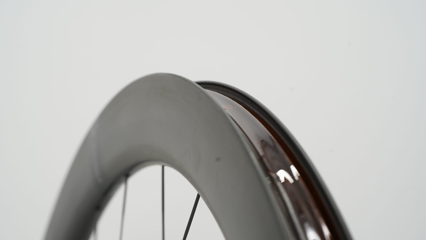 Pair of SCOM ULTRA + Tubeless Ready Wheels (Center Lock)