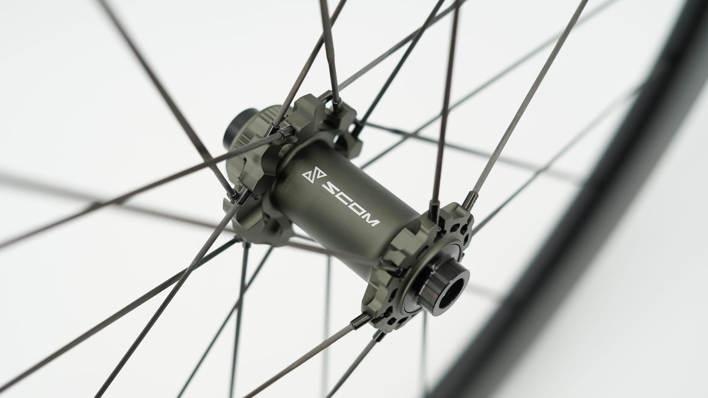 Pairs of SCOM ULTRA Tubeless Ready Wheels (Center Lock)