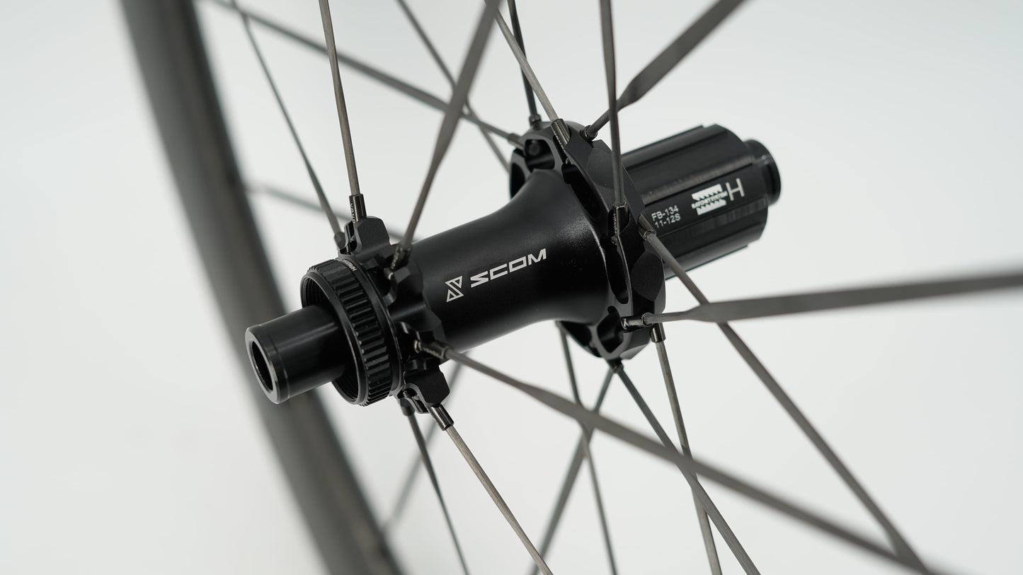 Pair of SCOM RACE Tubeless Ready Wheels (Center Lock)
