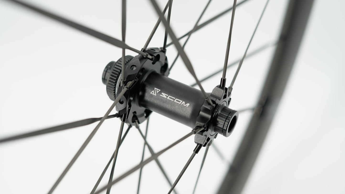 Pair of SCOM RACE Tubeless Ready Wheels (Center Lock)