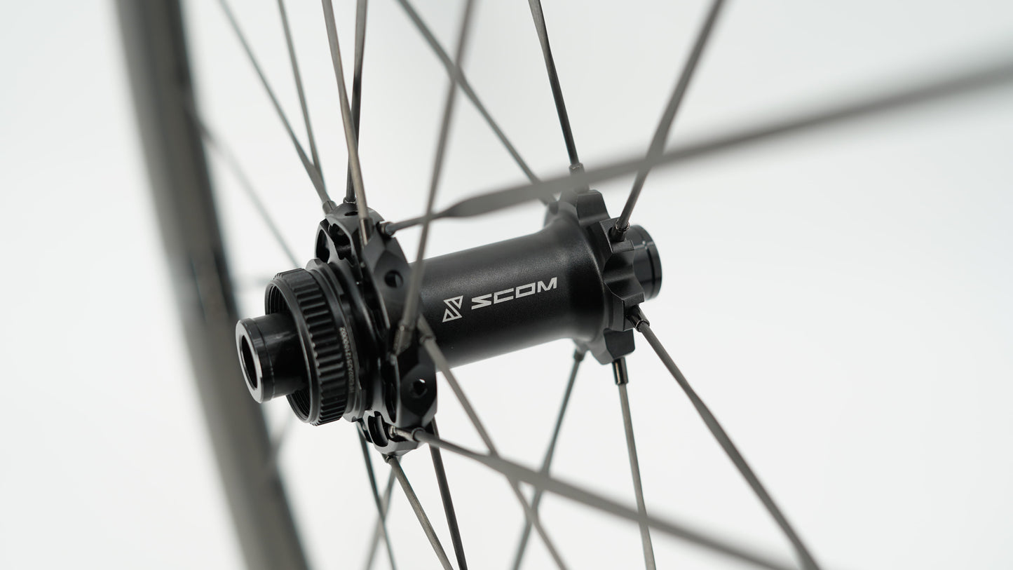 Pair of SCOM RACE Tubeless Ready Wheels (Center Lock)