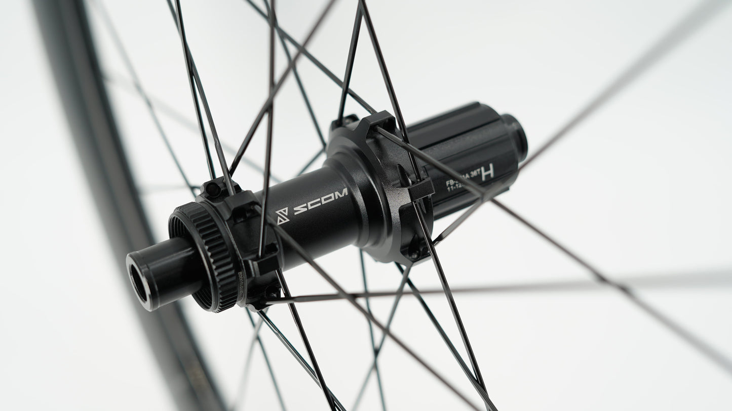 Pair of SCOM CORSA 45 Tubeless Ready Wheels (Center Lock)