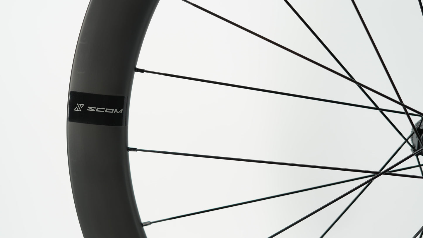 Pair of SCOM CORSA 60 Tubeless Ready Wheels (Center Lock)