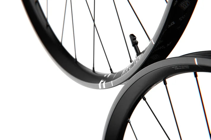 DT SWISS HXC 1200 SPLINE 29" 30 mm 15x110 mm Front Wheel