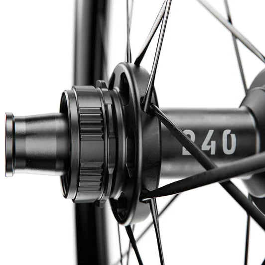 DT SWISS ARC 1400 DICUT 55 Tubeless Ready (Center Lock) wheelset embargo June 26
