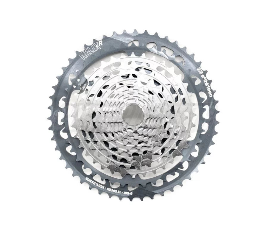 12V E-THIRTEEN Helix Race Gravel Grey cassette