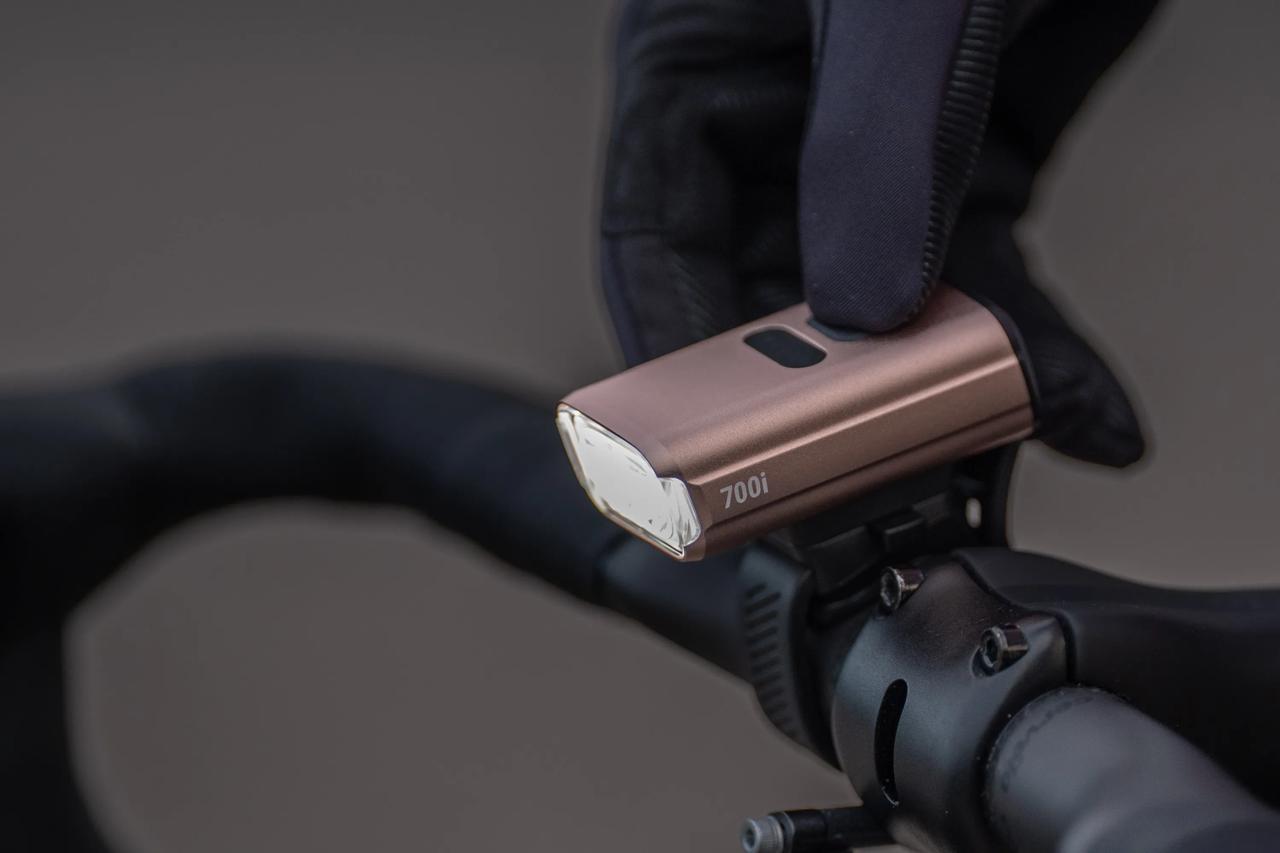 BBB NANOSTRIKE 700 i Front Light Pink