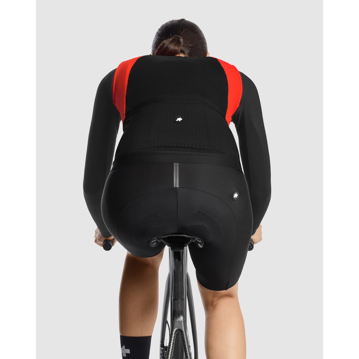 ASSOS DYORA R S11 Women's LollyRed Sleeveless Jacket