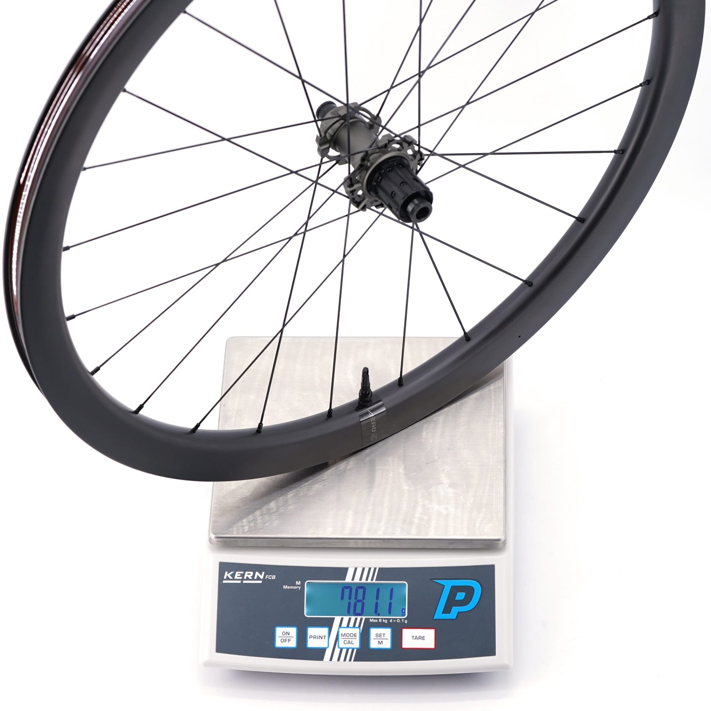 Pair of SCOM AERO Tubeless Ready Wheels (Center Lock)