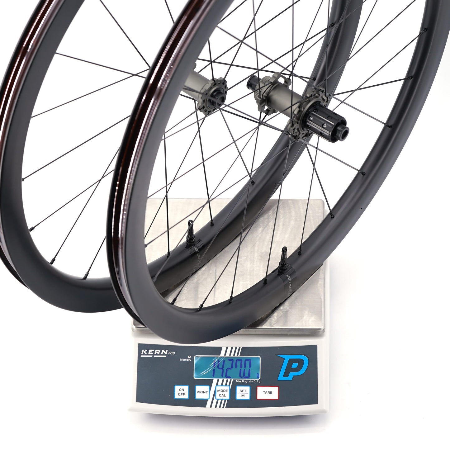 Pair of SCOM AERO Tubeless Ready Wheels (Center Lock)