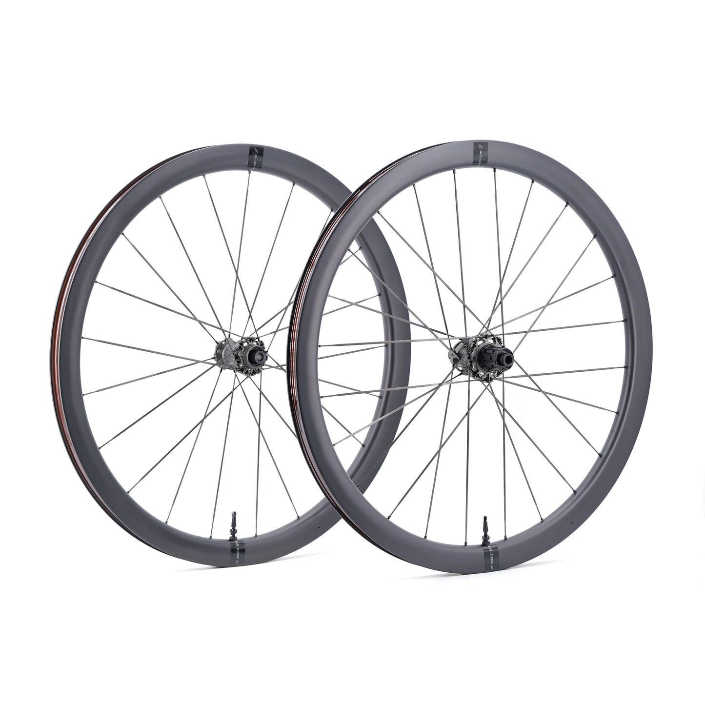 Pairs of SCOM ULTRA Tubeless Ready Wheels (Center Lock)