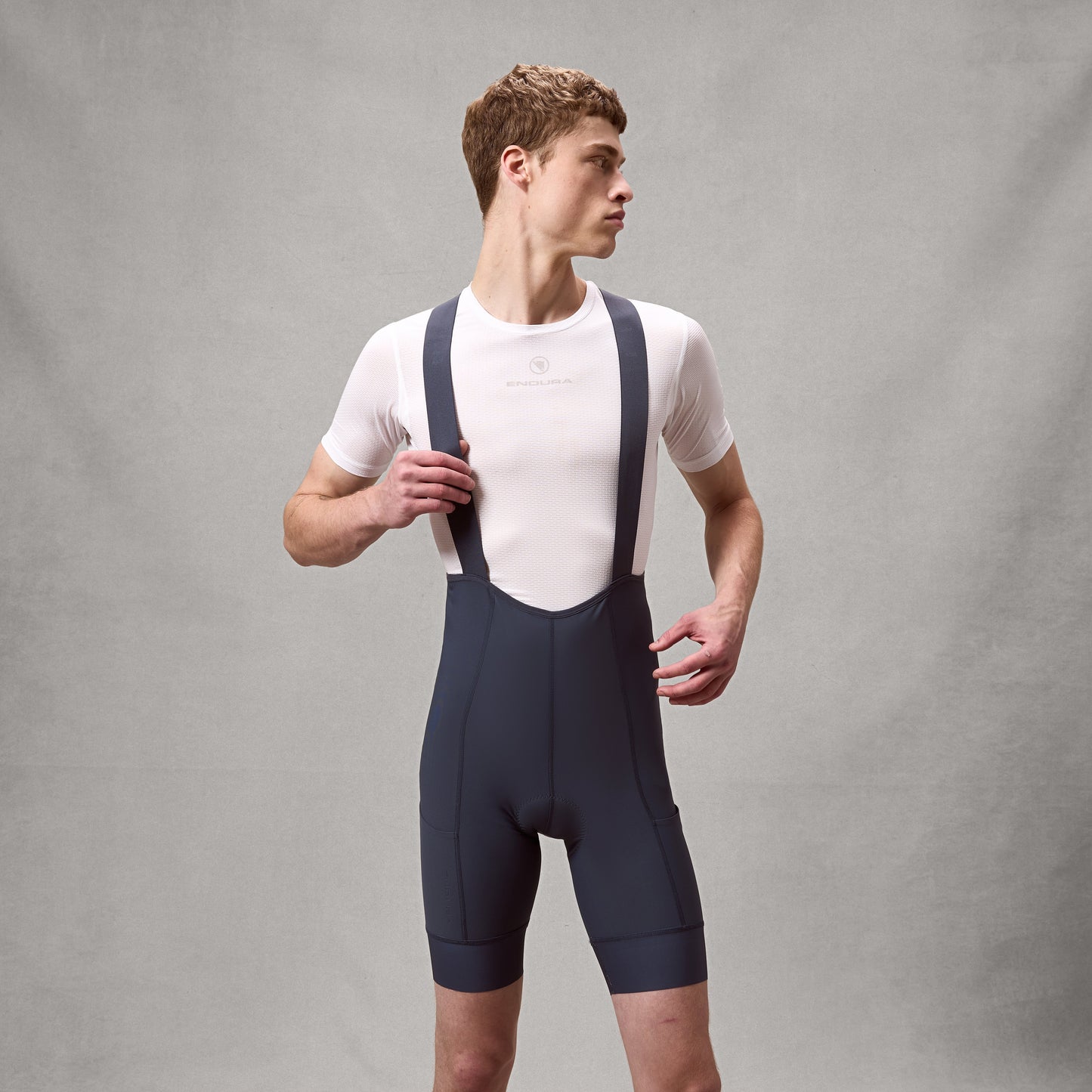 ENDURA LOOP Carbon Bib Shorts Grey
